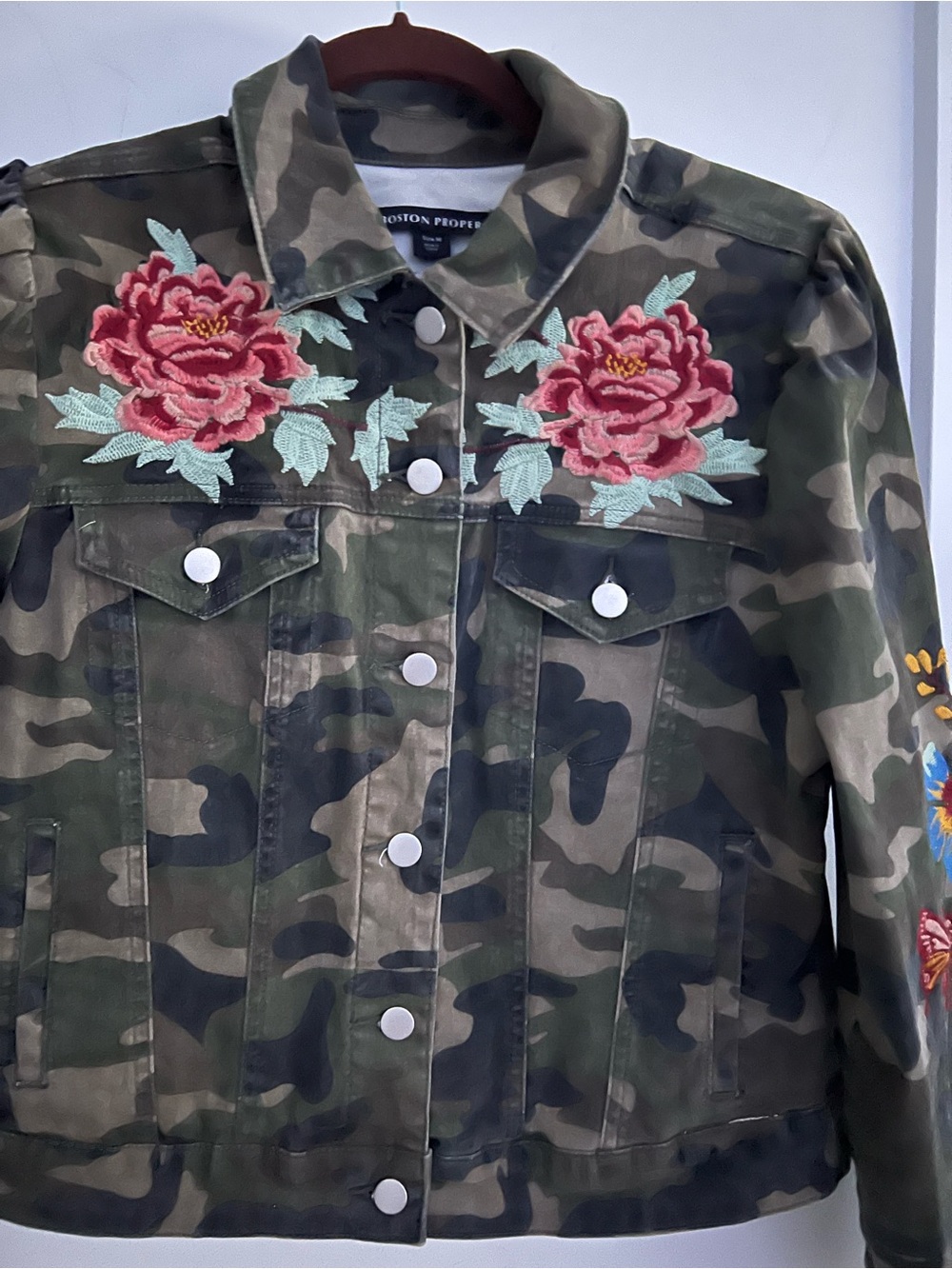 Embroidered Camouflage Denim Jacket - Olive Floral new - Picture 2 of 6